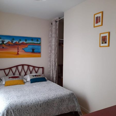 Appt cosy 65 m2 coeur de ville à 150 m de la plage Royan Esterno foto