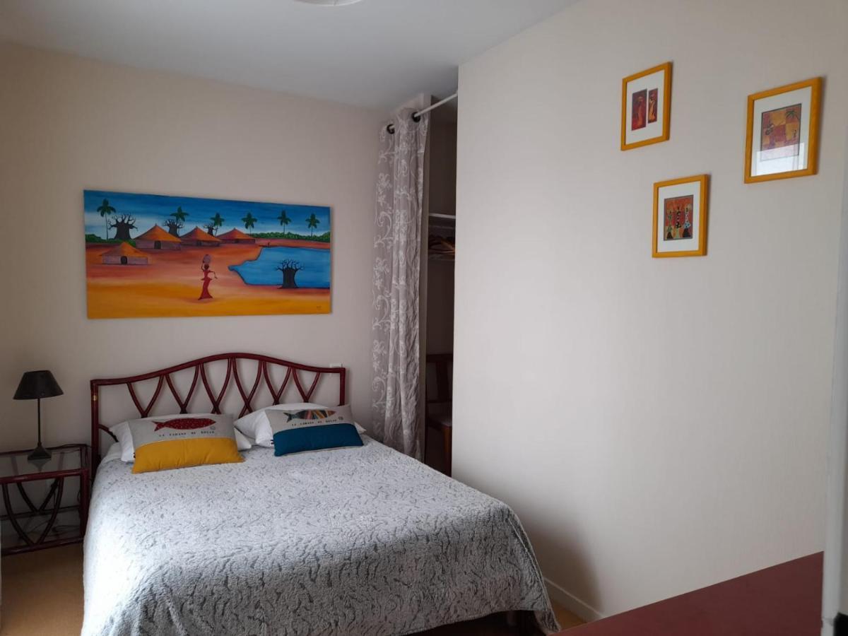 Appt cosy 65 m2 coeur de ville à 150 m de la plage Royan Esterno foto